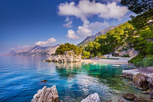 Изглед към морето остров Крък Хърватия